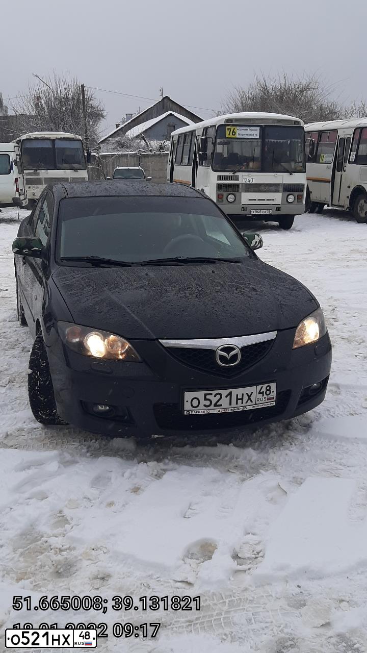 Фото автомобиля MAZDA 3, 2008 — госномер Н439ЕТ136. Цвет: ЧЕРНЫЙ
