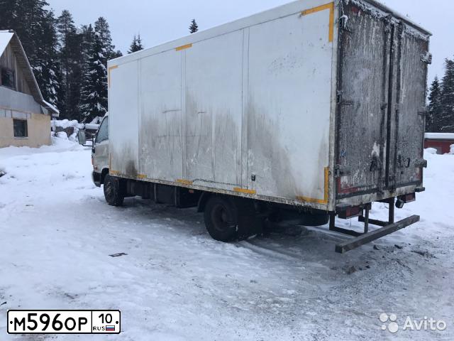 Фото автомобиля HYUNDAI MIGHTY, 2009 — госномер М596ОР10. Цвет: Белый