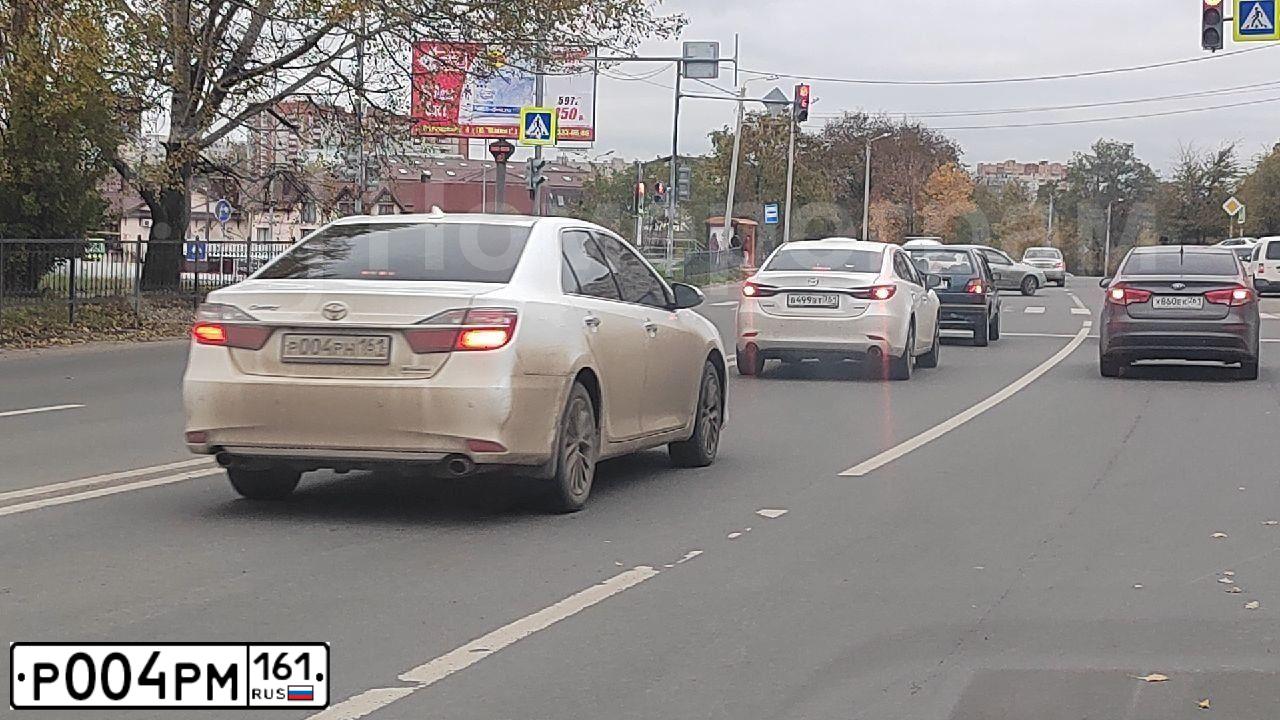 Фото автомобиля HYUNDAI GENESIS, 2015 — госномер Р063МР70. Цвет: Белый