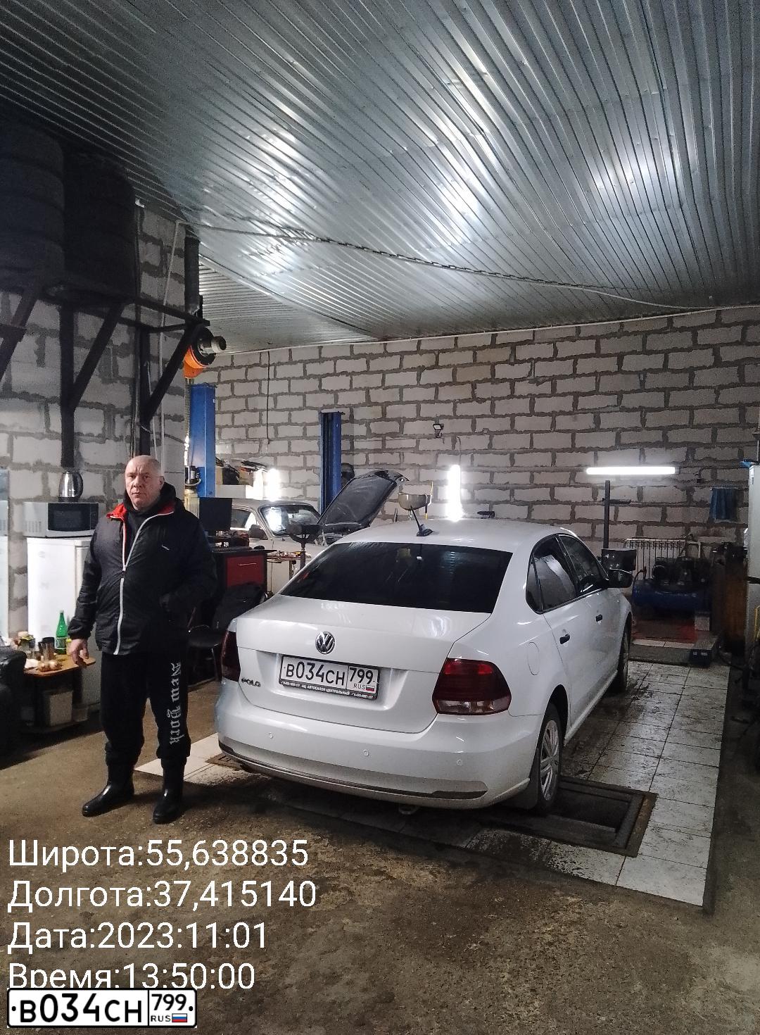 Фото автомобиля VOLKSWAGEN POLO, 2019 — госномер В034СН799. Цвет: БЕЛЫЙ