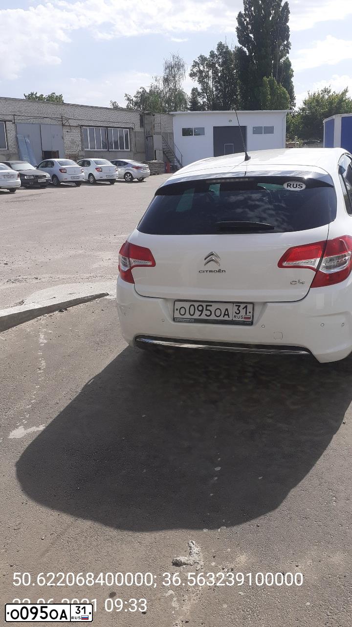 Фото автомобиля CITROEN C4, 2012 — госномер У632ЕО136