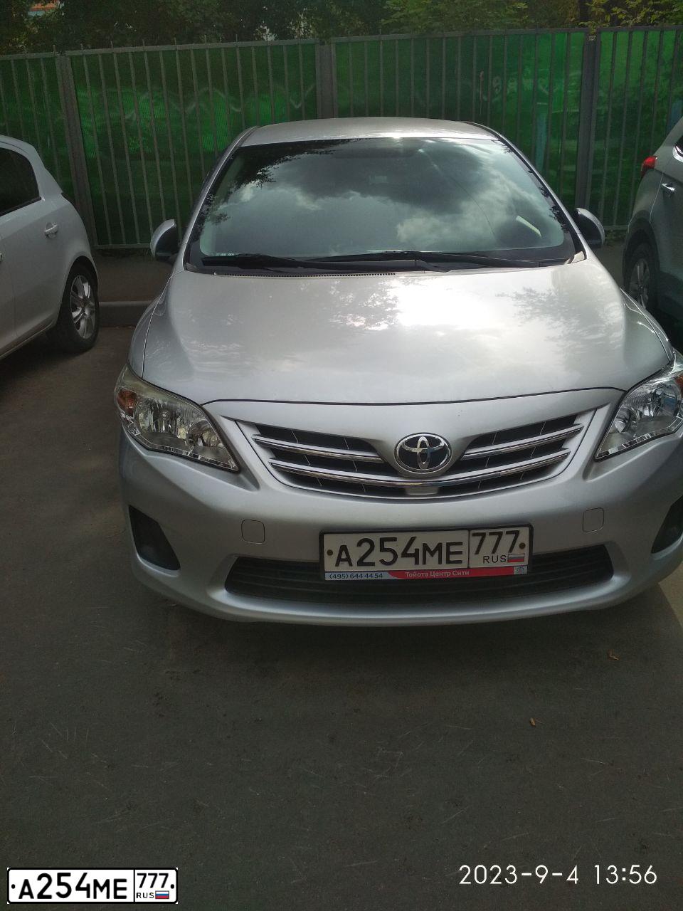 Фото автомобиля TOYOTA COROLLA, 2011 — госномер А254МЕ777. Цвет: СЕРЕБРИСТЫЙ