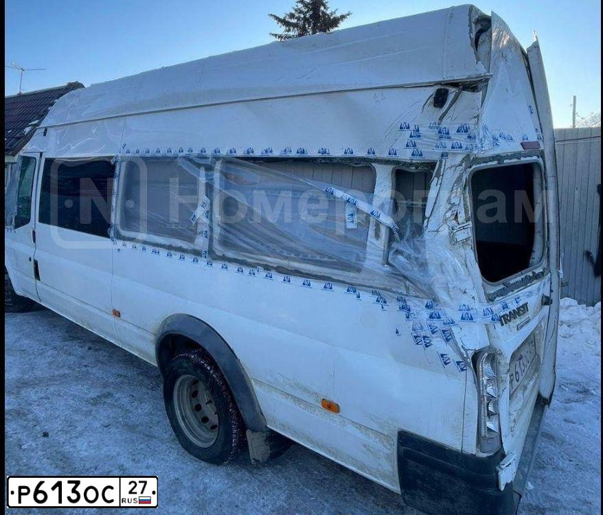 Фото автомобиля FORD TRANSIT, 2014 — госномер Р613ОС27. Цвет: Белый