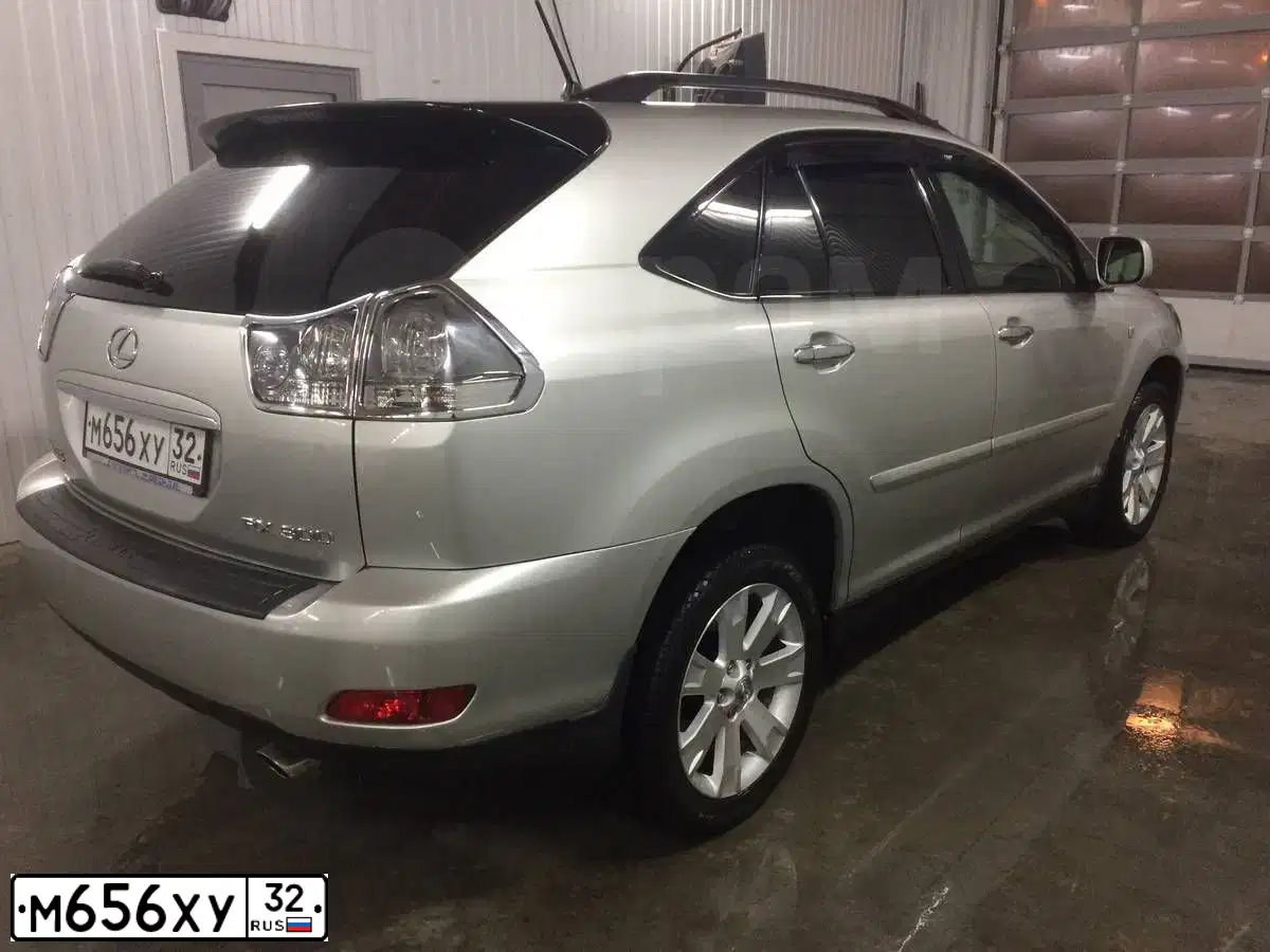 Фото автомобиля LEXUS RX, 2004 — госномер В022НЕ03. Цвет: Серебристый