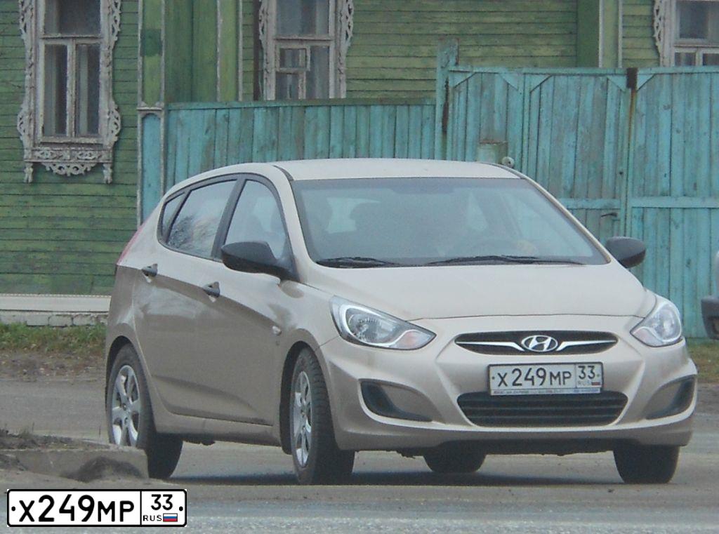 Фото автомобиля ХЕНДЭ СОЛЯРИС, 2012 — госномер В651СЕ37. Цвет: БЕЖЕВО-СЕРЫЙ