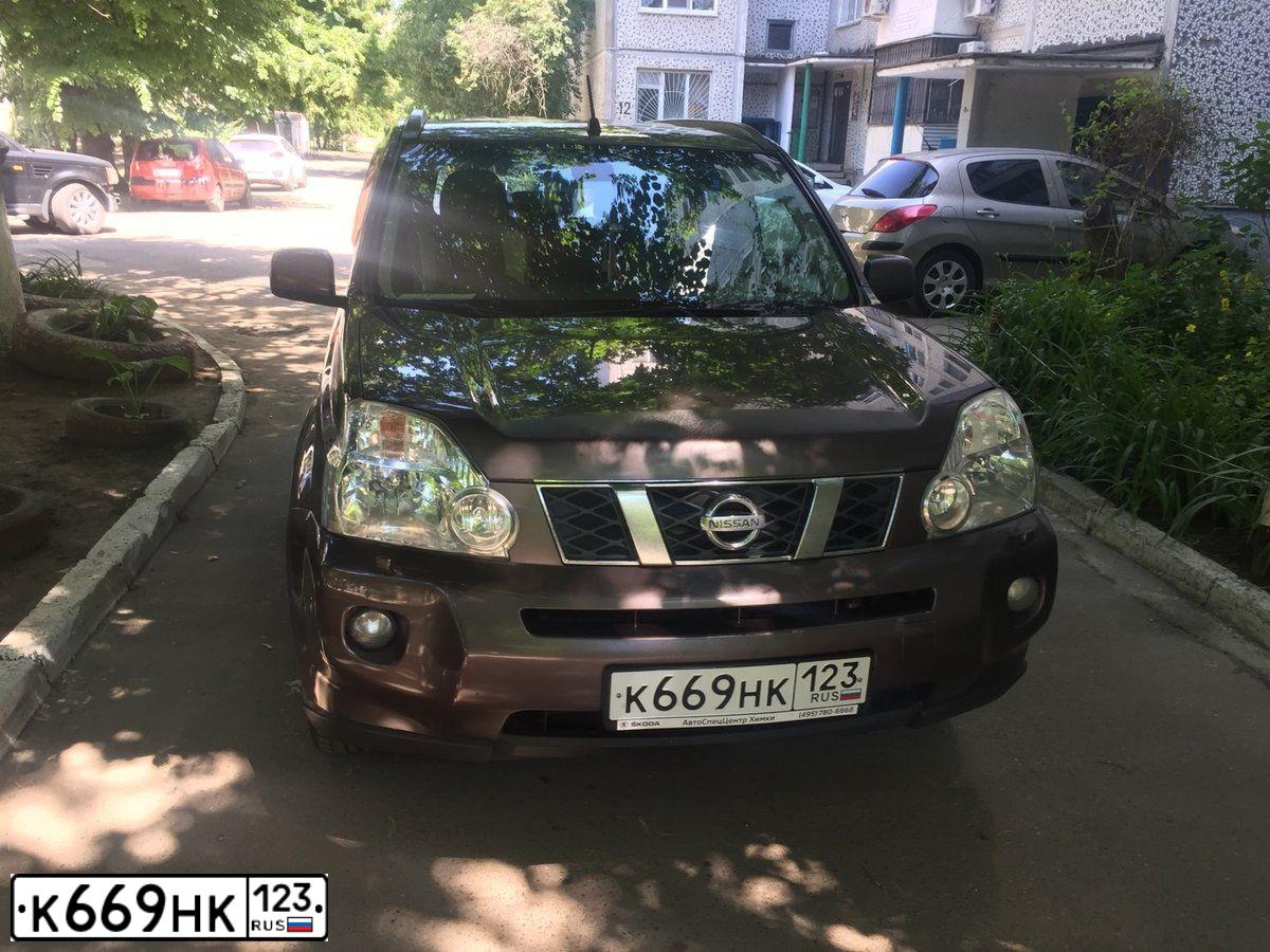 Фото автомобиля NISSAN X-TRAIL, 2007 — госномер Р740ХВ124. Цвет: СЕРО-СИРЕНЕВЫЙ