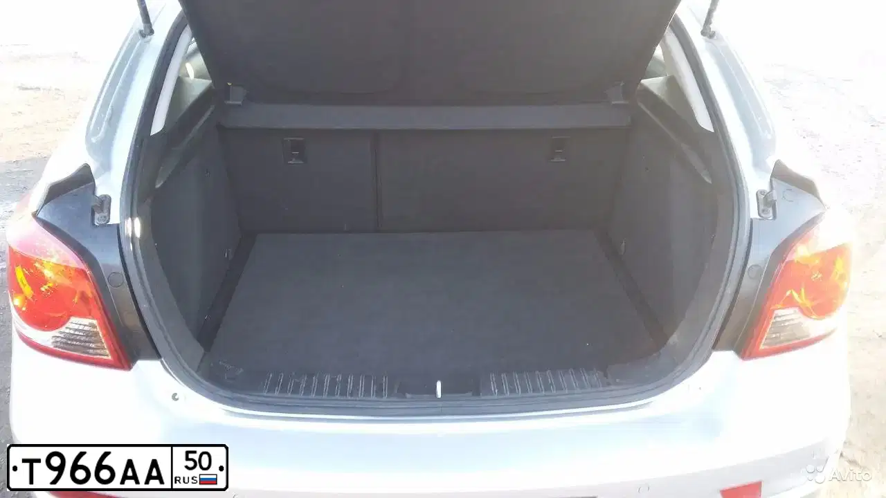 Фото автомобиля CHEVROLET CRUZE, 2012 — госномер Р274СР198. Цвет: СЕРЕБРИСТЫЙ МЕТАЛЛИК
