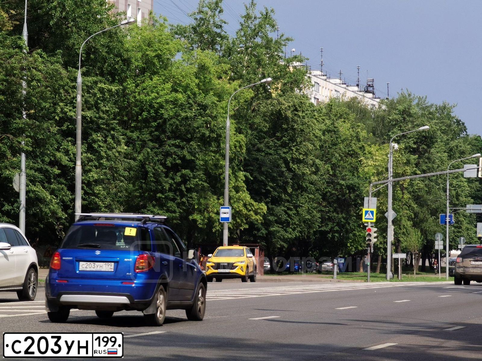 Фото автомобиля SUZUKI SX 4, 2009 — госномер С203УН199. Цвет: синий