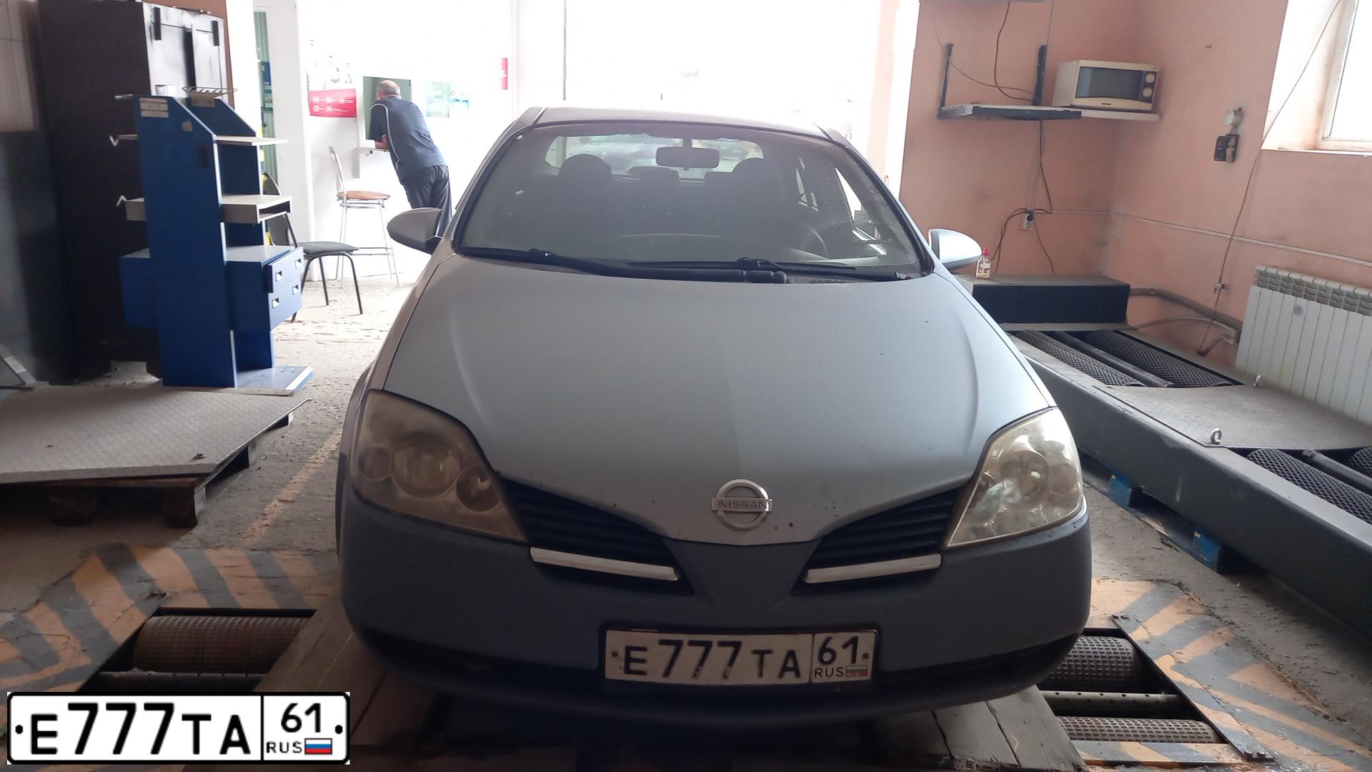 Фото автомобиля NISSAN PRIMERA, 2004 — госномер Е777ТА61. Цвет: ГОЛУБОЙ