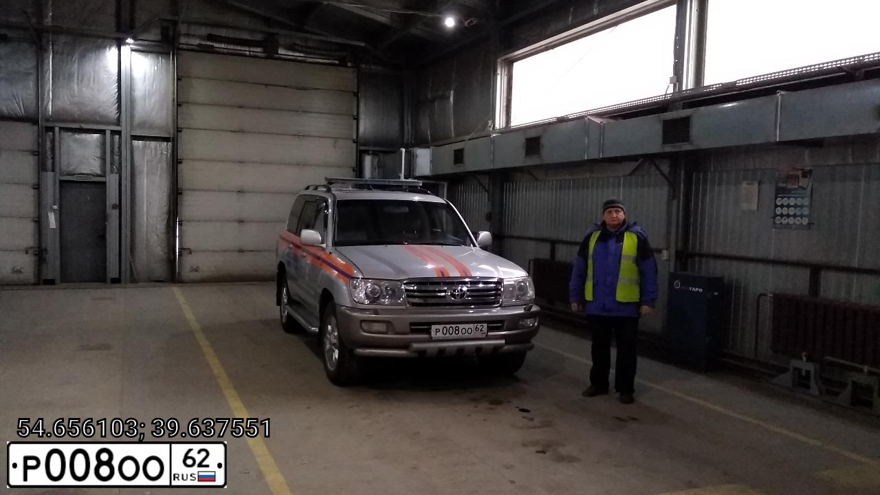 Фото автомобиля TOYOTA LANDCRUISER, 2007 — госномер Р255УА62. Цвет: ГОСТ Р50574-2002 СХ.А28