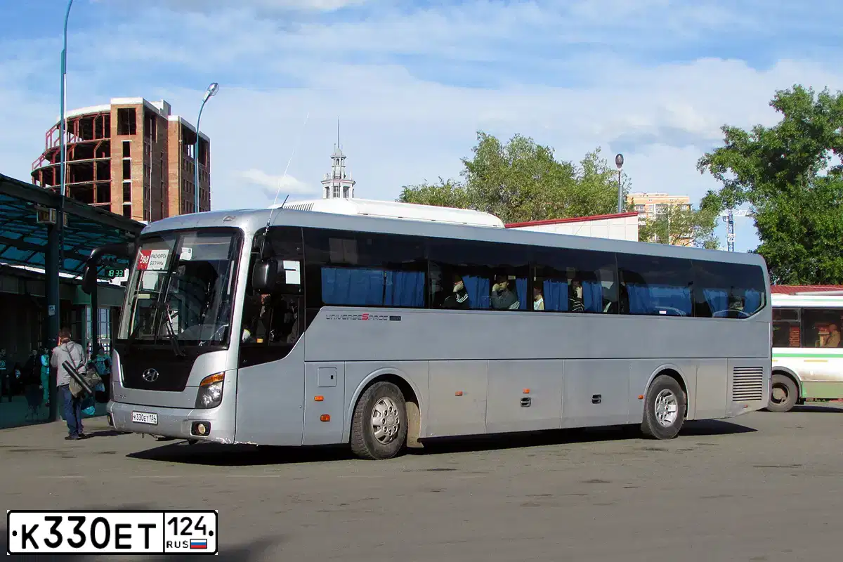 Фото автомобиля HYUNDAI UNIVERSE, 2011 — госномер К330ЕТ124. Цвет: СЕРЫЙ
