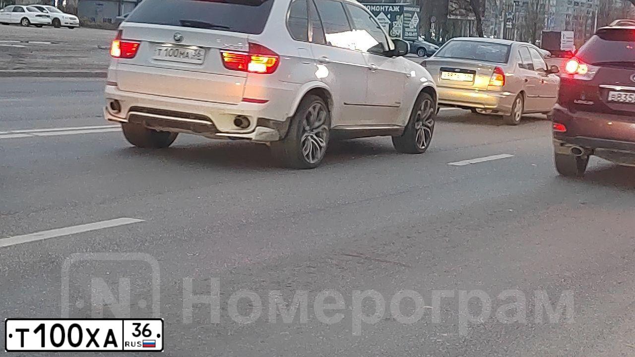 Фото автомобиля HYUNDAI SOLARIS, 2013 — госномер Т100ХА36. Цвет: СЕРЕБРИСТЫЙ