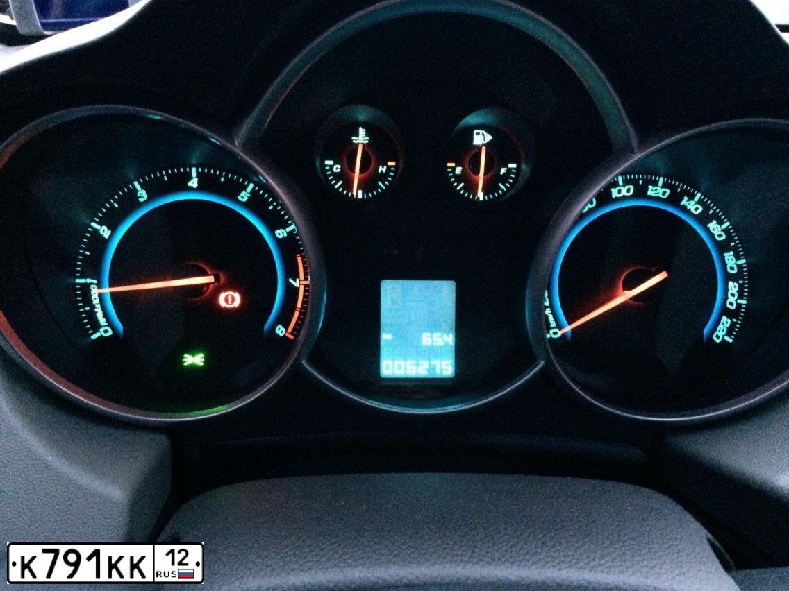 Фото автомобиля CHEVROLET CRUZE, 2015 — госномер К791КК12. Цвет: БЕЛЫЙ