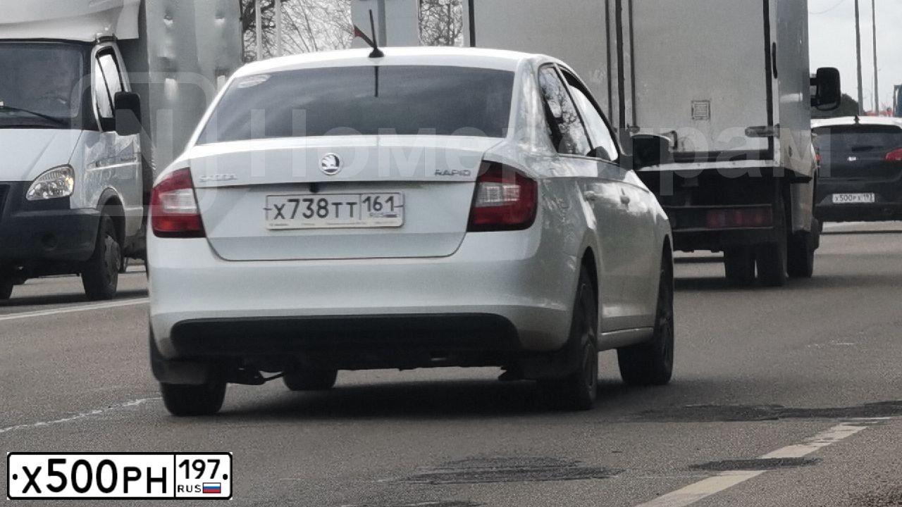 Фото автомобиля LADA 2112, 2001 — госномер Е031АЕ97. Цвет: ЗЕЛЕНЫЙ ТЕМНЫЙ