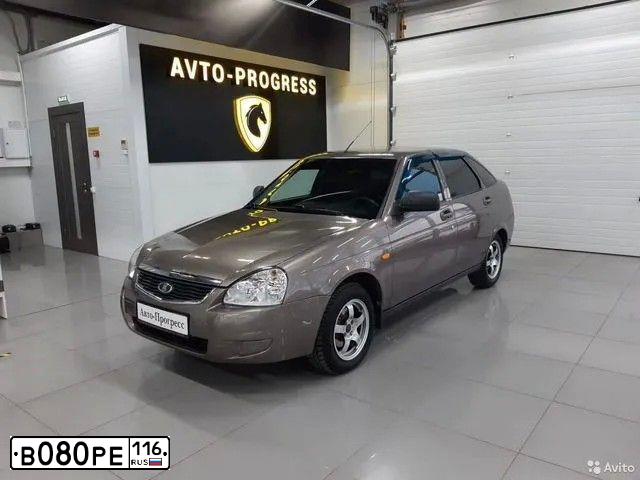 Фото автомобиля LADA 1117 KALINA, 2010 — госномер У380ЕХ102. Цвет: Серебристый