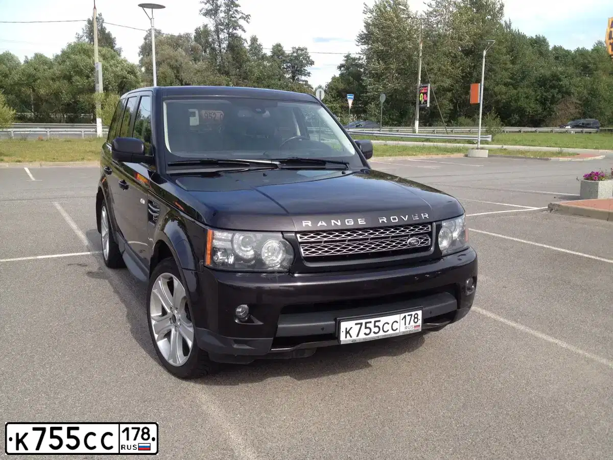 Фото автомобиля LANDROVER RANGE ROVER SPORT, 2011 — госномер К247ТС28. Цвет: ТЕМНО-КОРИЧНЕВЫЙ