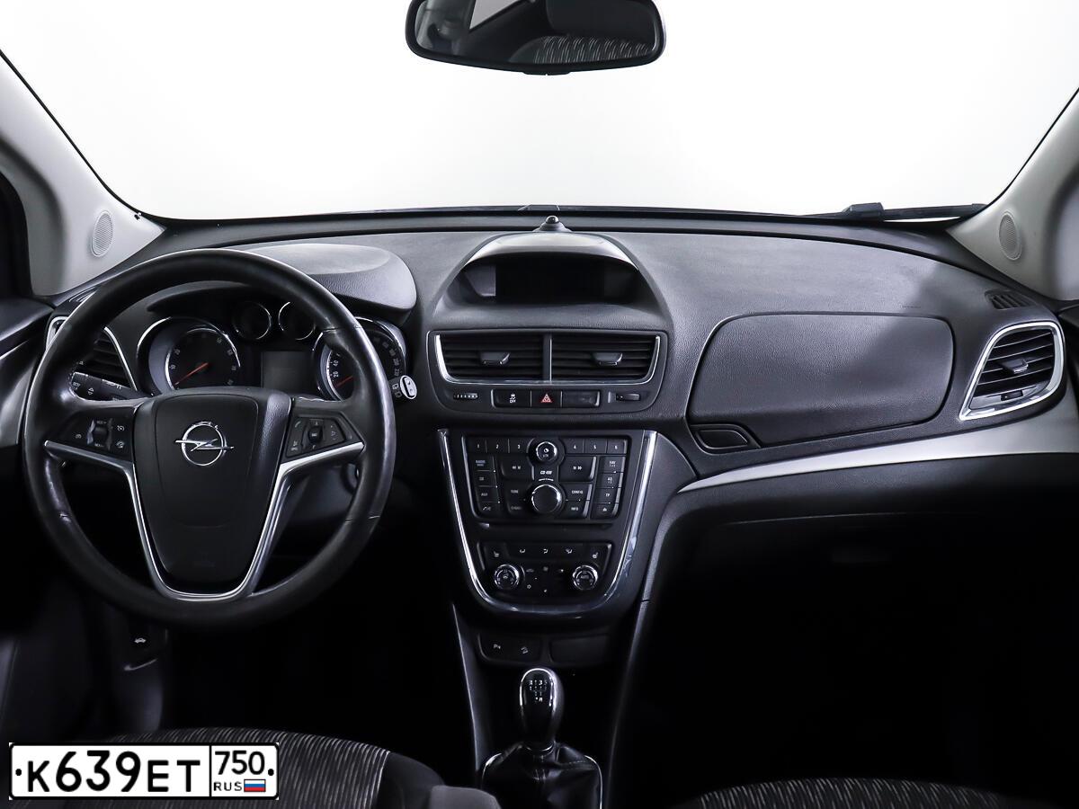 Фото автомобиля OPEL MOKKA, 2014 — госномер О258ХО44. Цвет: Серый