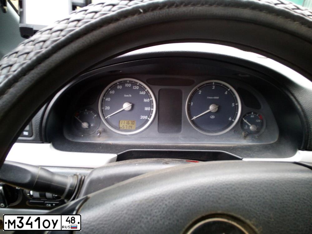Фото автомобиля GAZ 2752 SOBOL, 2011 — госномер М341ОУ48. Цвет: Белый