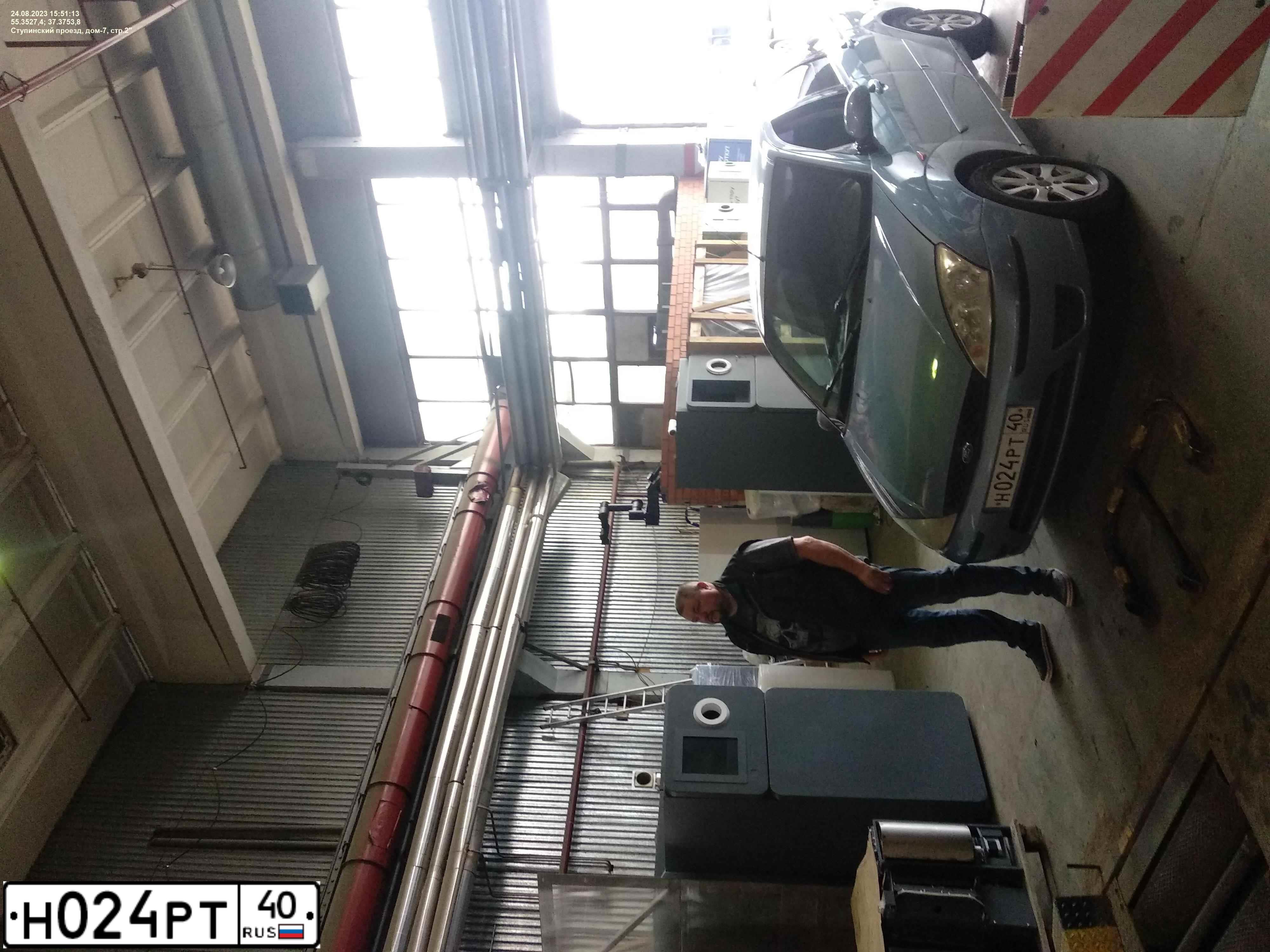 Фото автомобиля FORD FOCUS, 2004 — госномер Н024РТ40. Цвет: Светло-Серо-Голубой