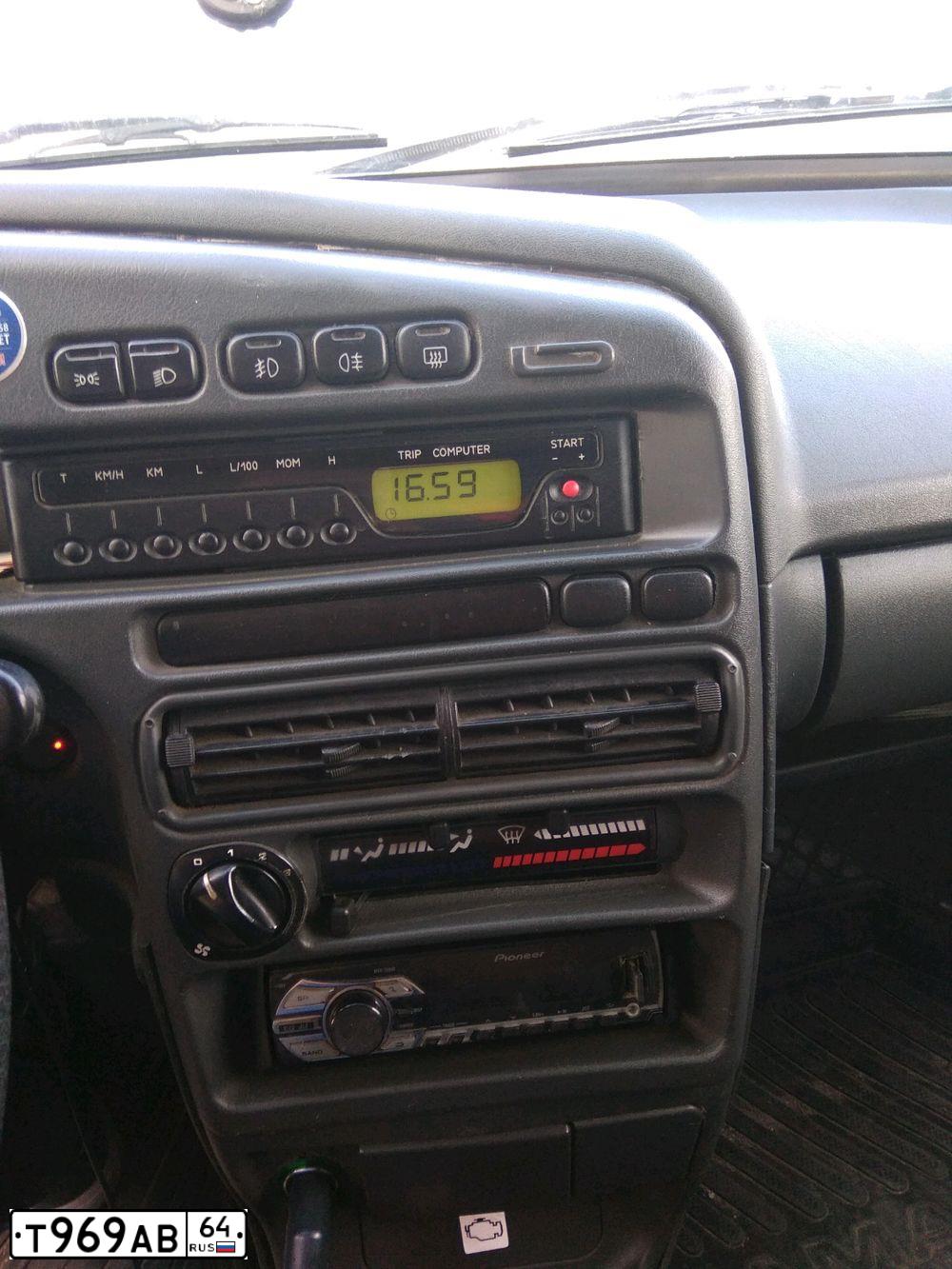 Фото автомобиля LADA 2114 SAMARA, 2008 — госномер Т969АВ64. Цвет: ЧЕРНЫЙ