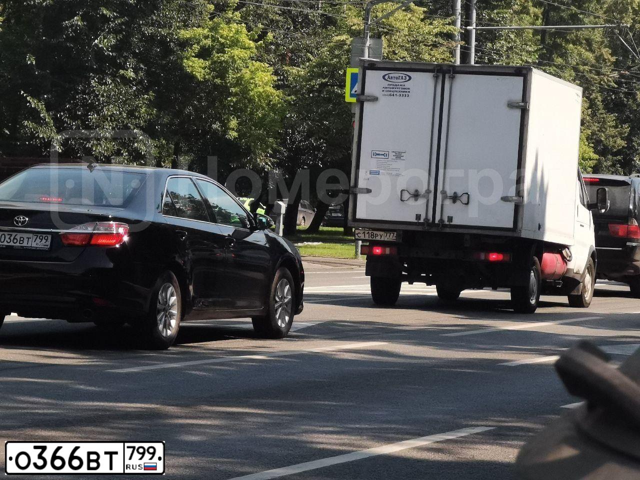 Фото автомобиля NISSAN TEANA, 2011 — госномер Е292ЕА04. Цвет: ЧЕРНЫЙ