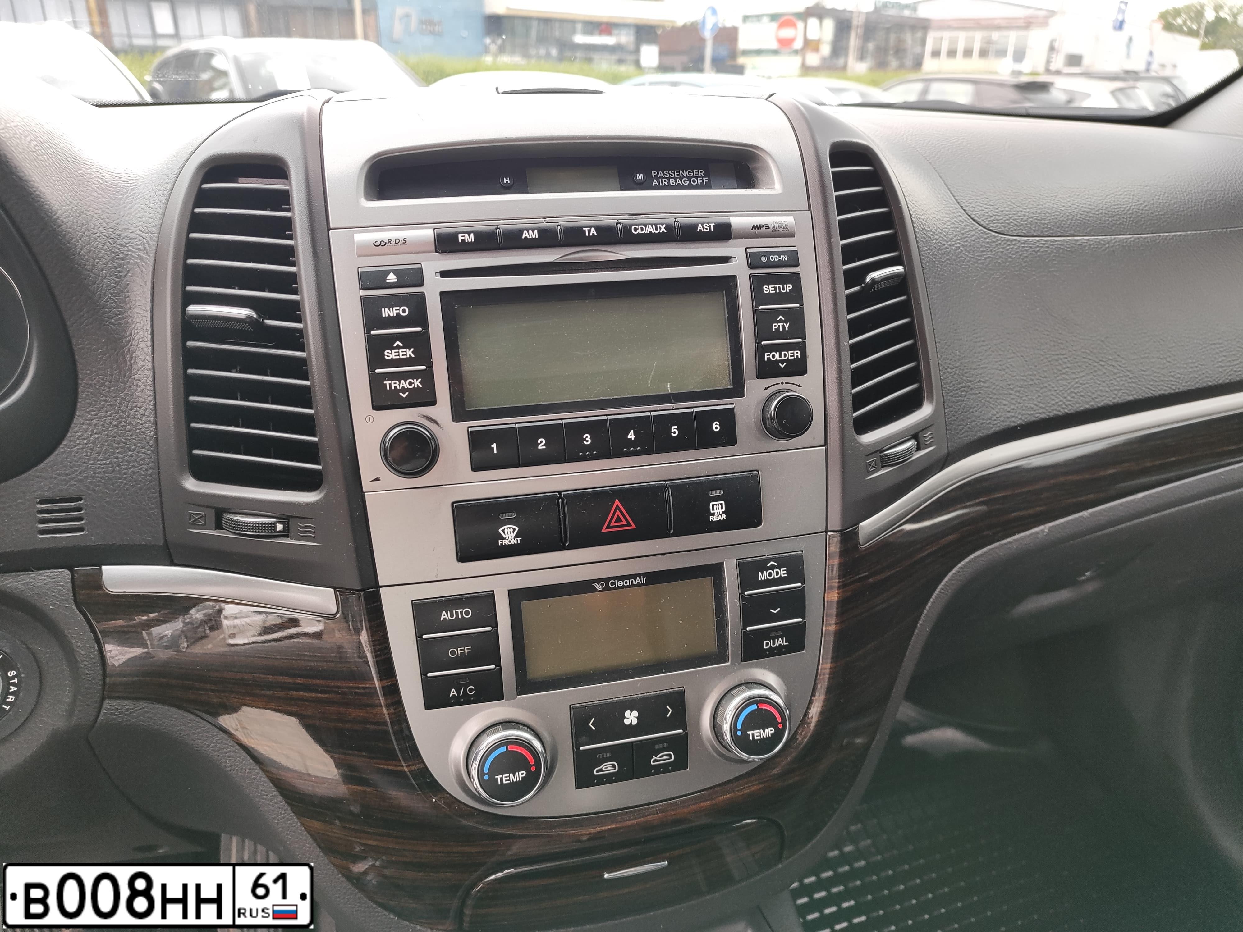 Фото автомобиля TOYOTA RAV4, 2003 — госномер В008НН61. Цвет: БЕЛЫЙ