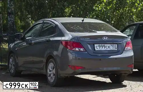 Фото автомобиля HYUNDAI SOLARIS, 2016 — госномер С999СК102. Цвет: ТЕМНО-СЕРЫЙ