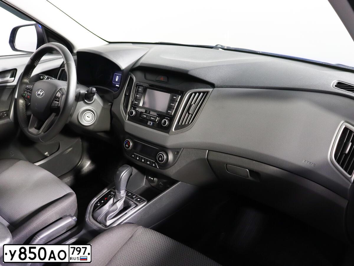 Фото автомобиля HYUNDAI CRETA, 2020 — госномер Е511КА977. Цвет: синий