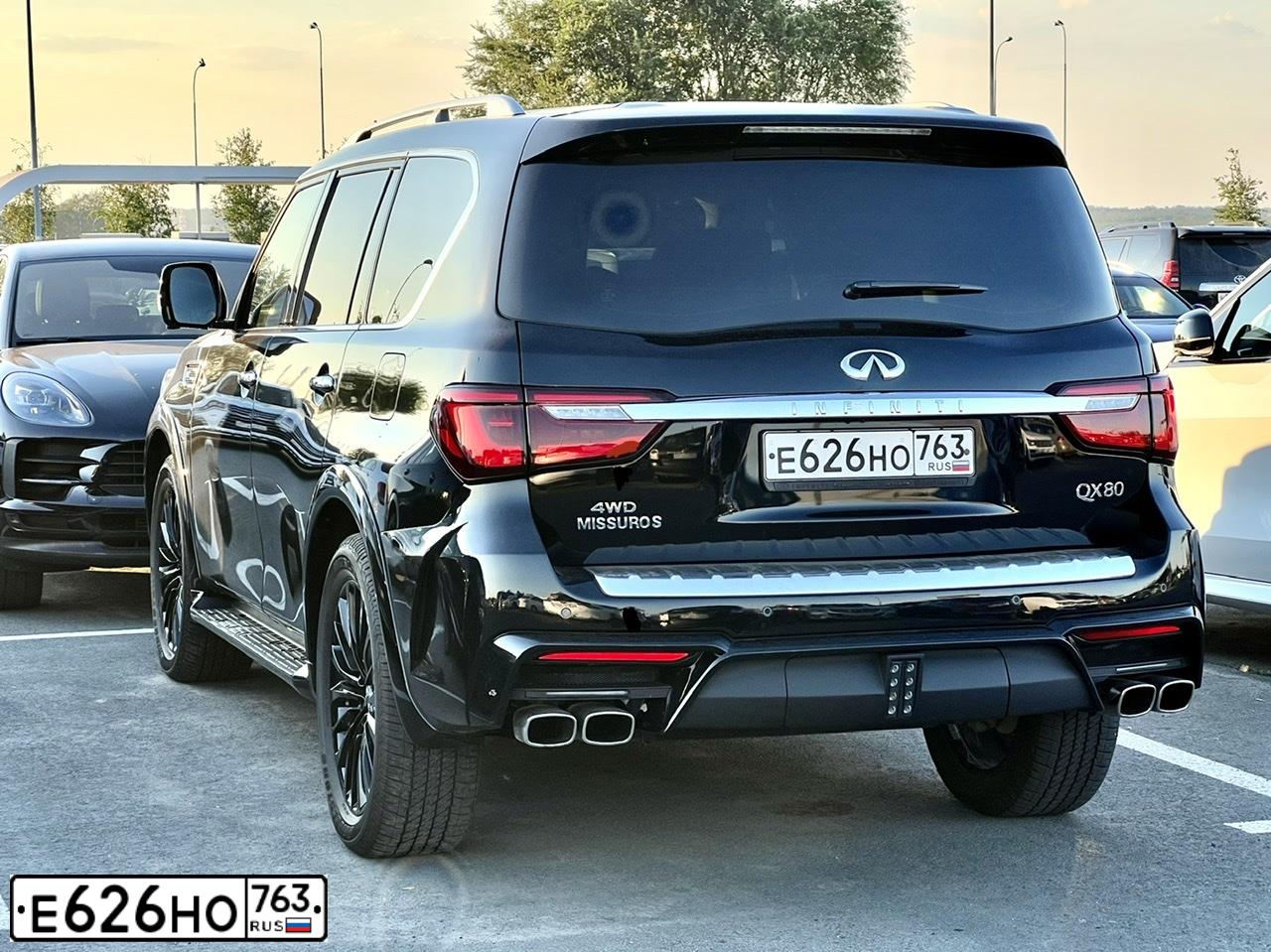 Фото автомобиля INFINITI QX80, 2021 — госномер Н252ВК763. Цвет: ЧЕРНЫЙ