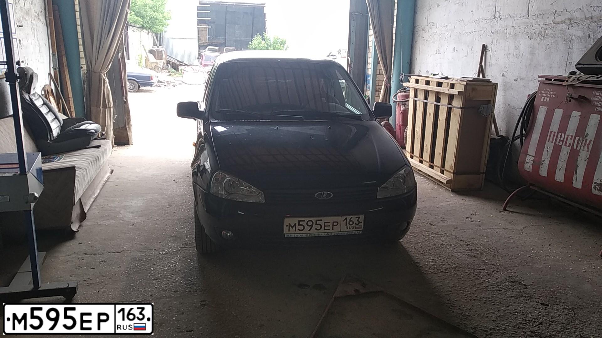 Фото автомобиля LADA 1118 KALINA, 2010 — госномер М595ЕР163. Цвет: Сине-Черный