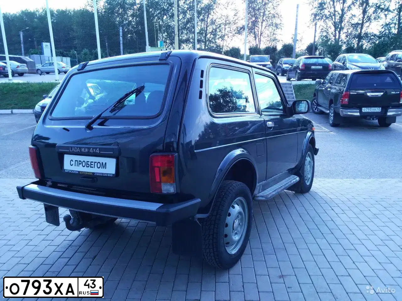 Фото автомобиля TOYOTA HILUX, 2017 — госномер О878КН198. Цвет: ЧЕРНЫЙ