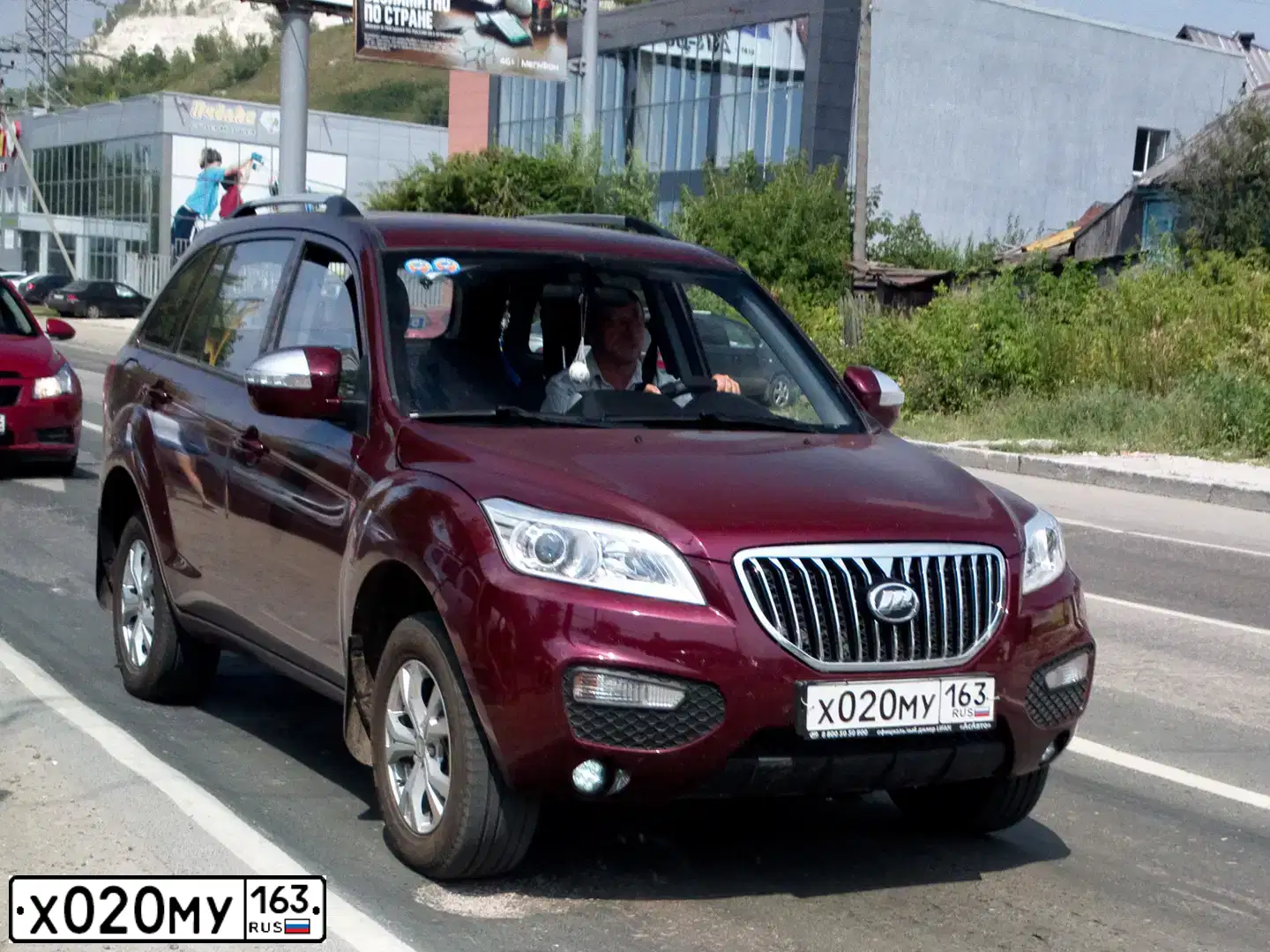 Фото автомобиля LIFAN X 60, 2016 — госномер К880ТЕ763. Цвет: ТЕМНО-ВИШНЕВЫЙ