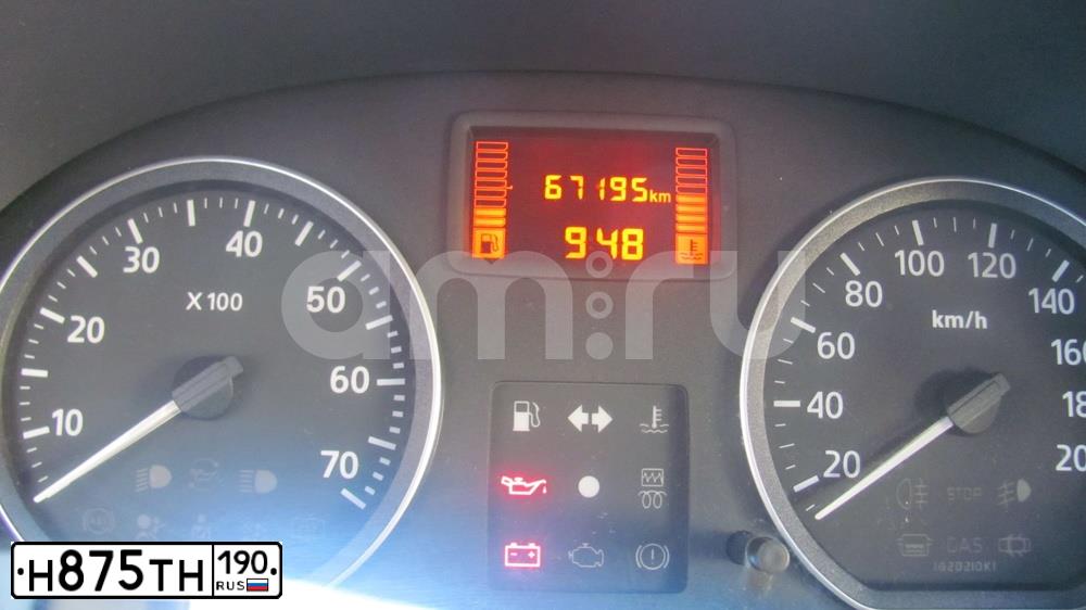 Фото автомобиля RENAULT T SANDERO, 2012 — госномер Н875ТН190. Цвет: Красный