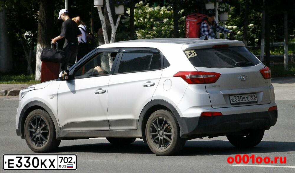 Фото автомобиля HYUNDAI CRETA, 2018 — госномер Х863ЕА102. Цвет: Серебристый