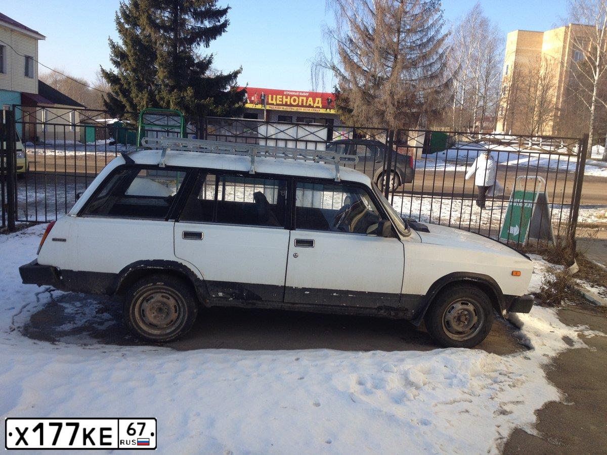 Фото автомобиля LADA 2104, 1998 — госномер Х177КЕ67. Цвет: ЯРКО-БЕЛЫЙ