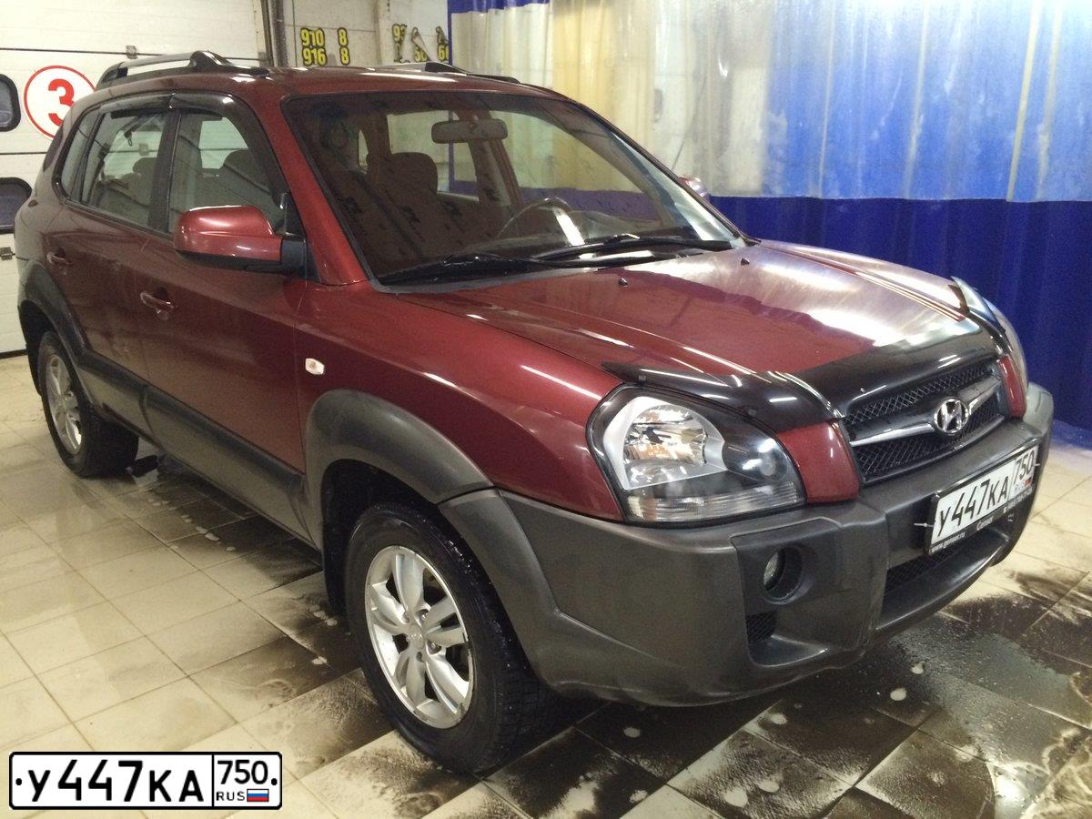 Фото автомобиля HYUNDAI TUCSON, 2008 — госномер М161СО82. Цвет: ТЕМНО-КРАСНЫЙ