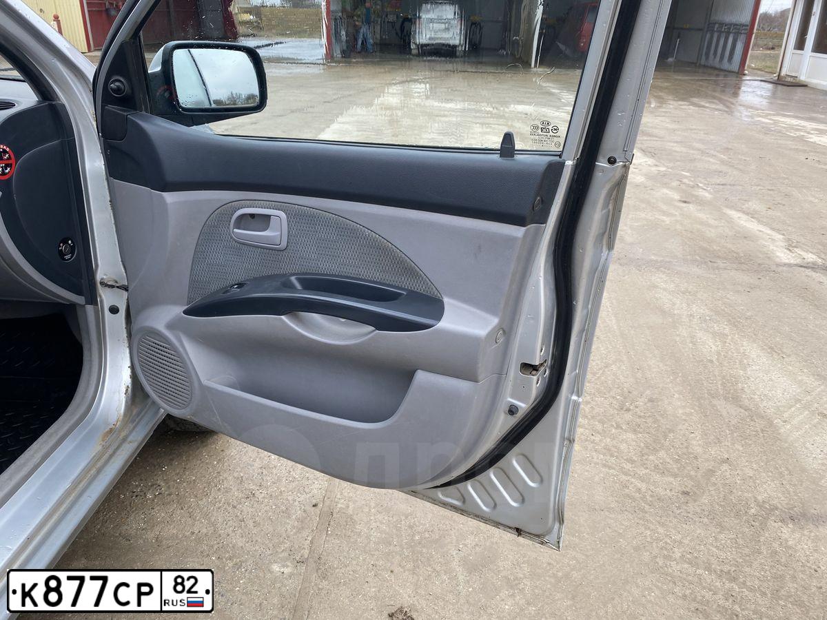 Фото автомобиля KIA PICANTO / MORNING, 2006 — госномер К877СР82. Цвет: СЕРЕБРИСТЫЙ