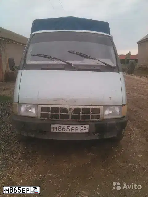 Фото автомобиля GAZ 3302 EL, 2000 — госномер М865ЕР05. Цвет: СВЕТЛО-СЕРЫЙ