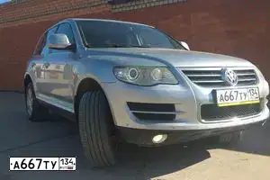 Фото автомобиля VOLKSWAGEN TOUAREG, 2008 — госномер А707ВО34. Цвет: СЕРЕБРИСТЫЙ