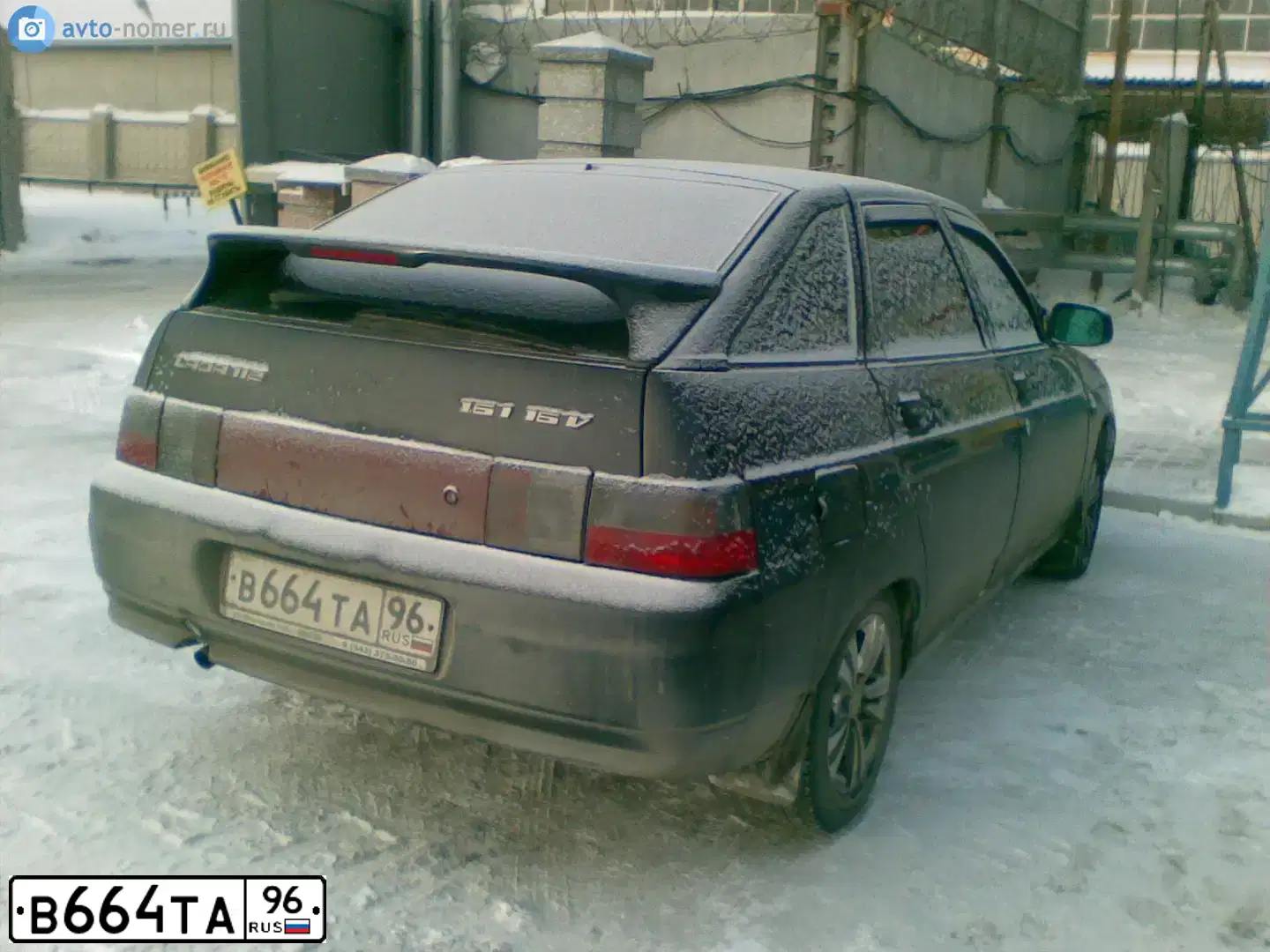 Фото автомобиля LADA 2112, 2007 — госномер В664ТА96. Цвет: ЧЕРНЫЙ
