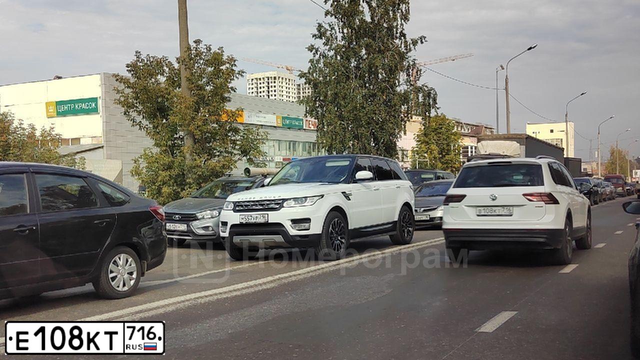 Фото автомобиля RENAULT T-SERIE, 2019 — госномер Е108КТ716. Цвет: Белый
