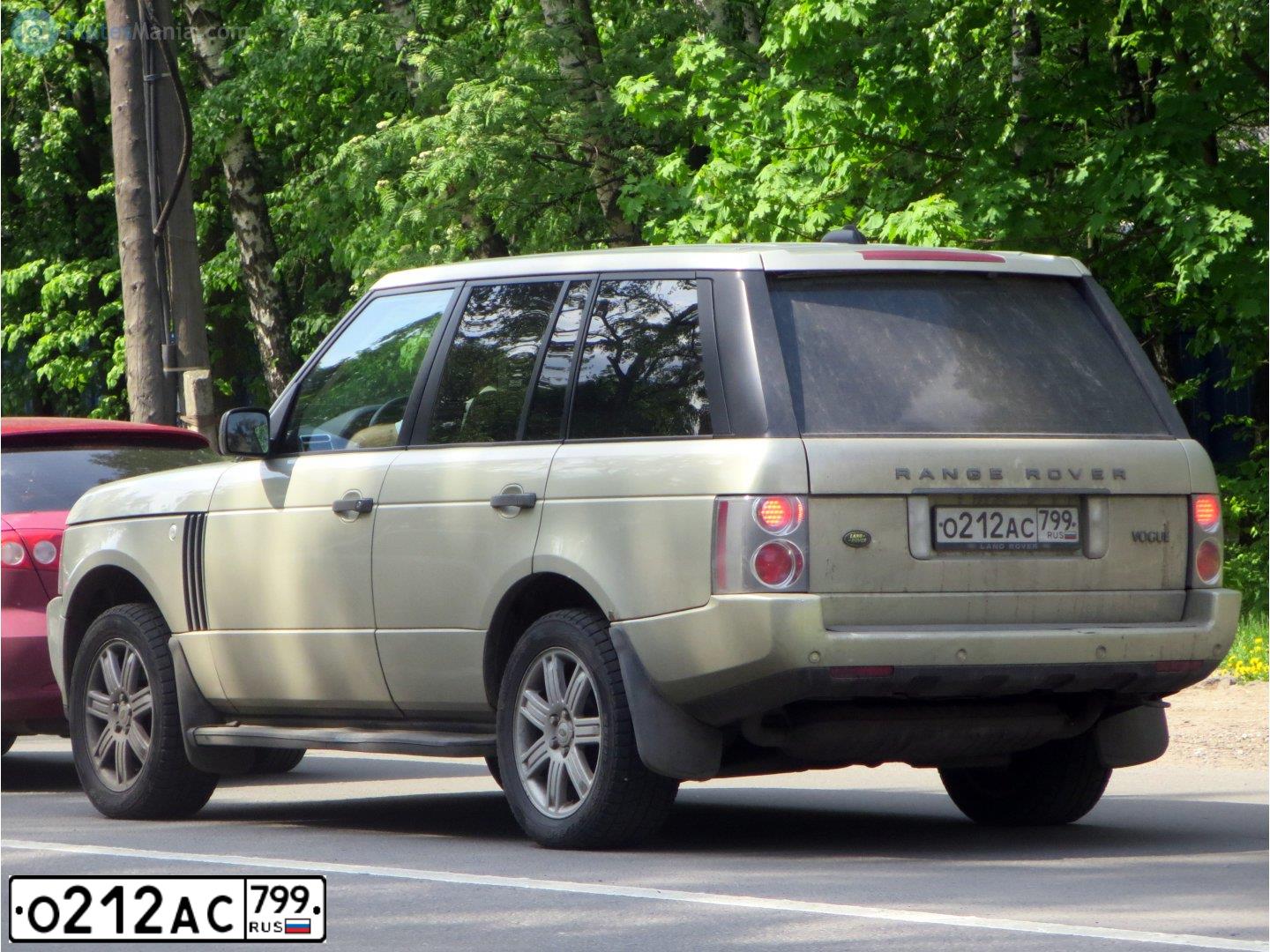 Фото автомобиля LANDROVER RANGE ROVER, 2006 — госномер Х055АМ197. Цвет: ЗОЛОТИСТЫЙ