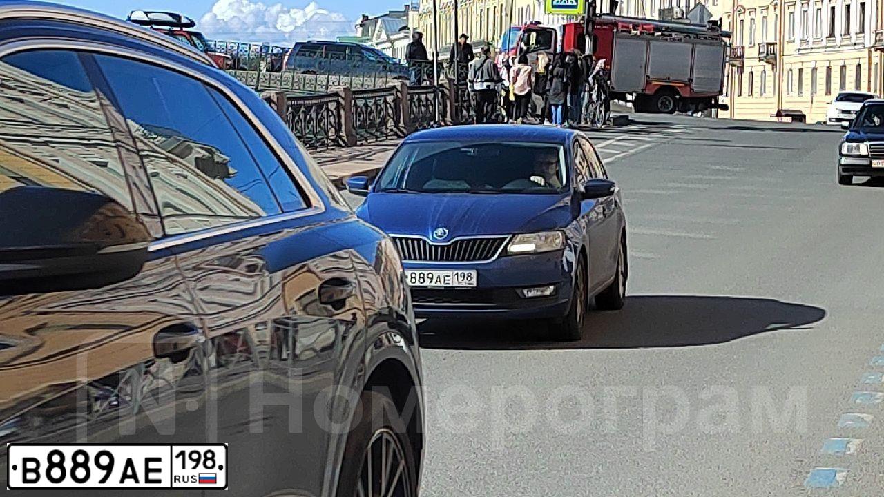 Фото автомобиля MITSUBISHI LANCER, 2005 — госномер О378ОС98. Цвет: ЗЕЛЕНЫЙ ЗАЩИТНЫЙ