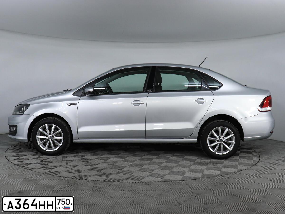 Фото автомобиля VOLKSWAGEN POLO, 2016 — госномер Р874НР40. Цвет: СЕРЕБРИСТЫЙ