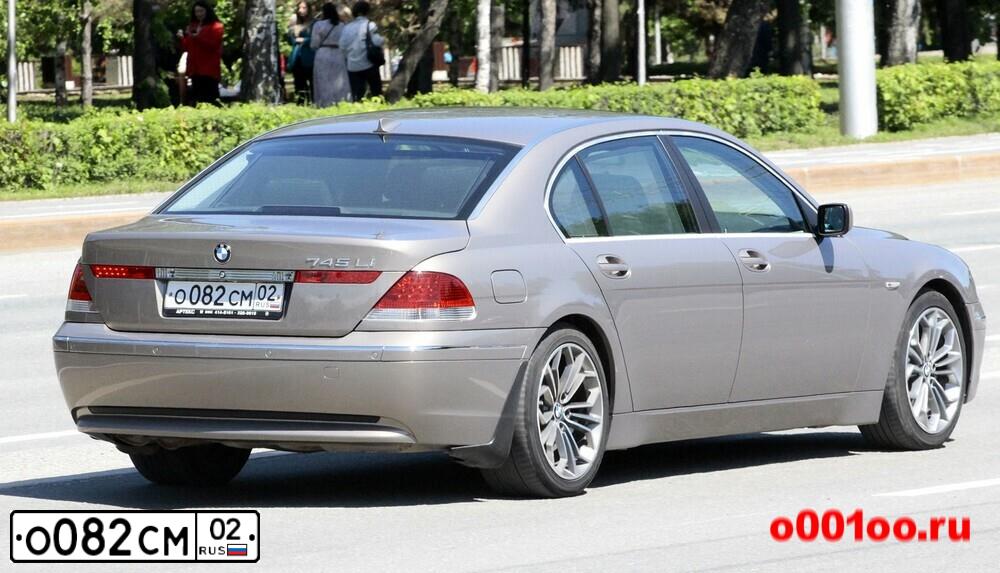 Фото автомобиля BMW SERIE 7, 2002 — госномер О082СМ02. Цвет: БЕЖЕВЫЙ