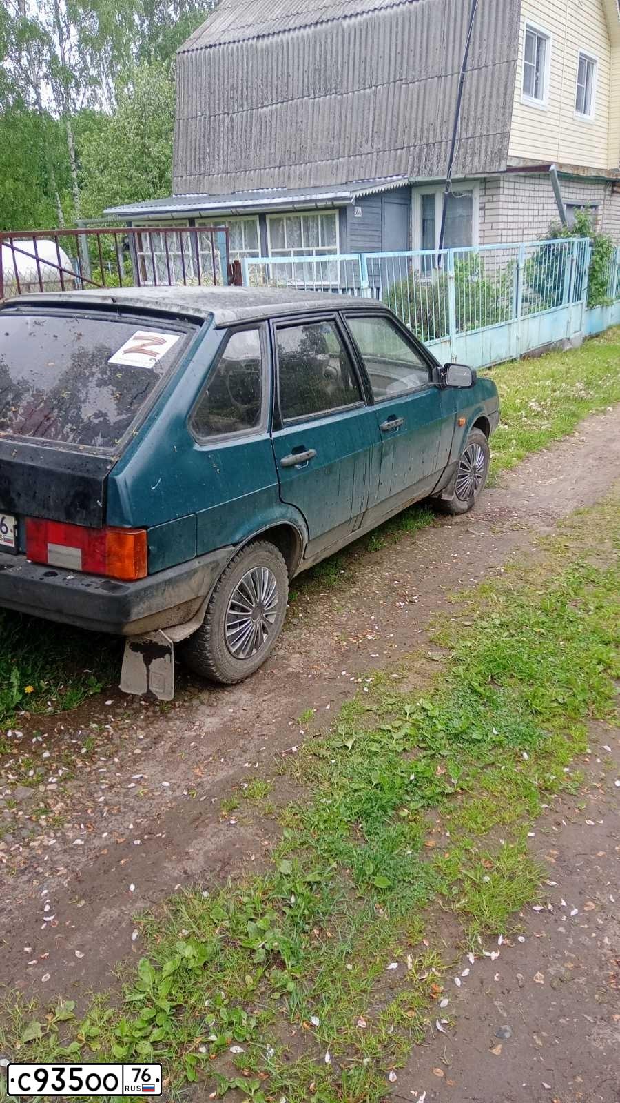 Фото автомобиля LADA 2109 SAMARA, 1991 — госномер С935ОО76. Цвет: Зеленый