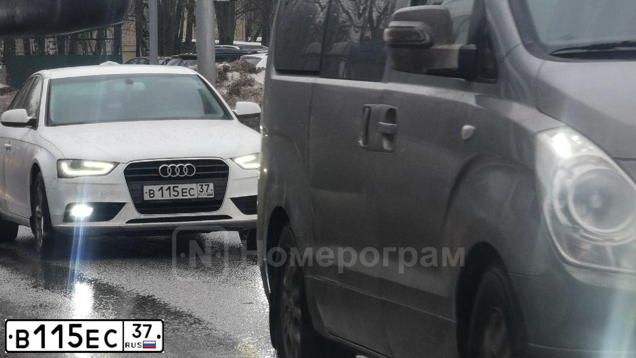 Фото автомобиля AUDI A4, 2014 — госномер В115ЕС37. Цвет: Белый
