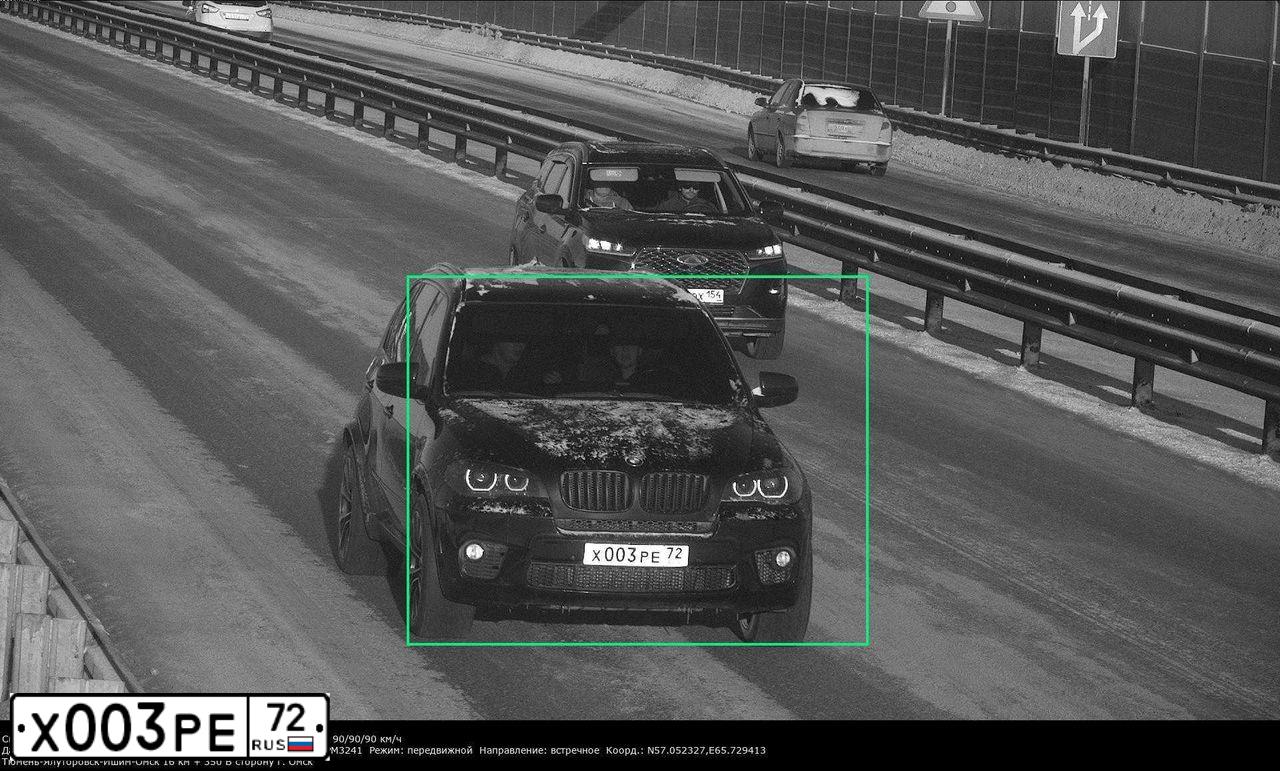 Фото автомобиля BMW X5, 2008 — госномер В218УС124