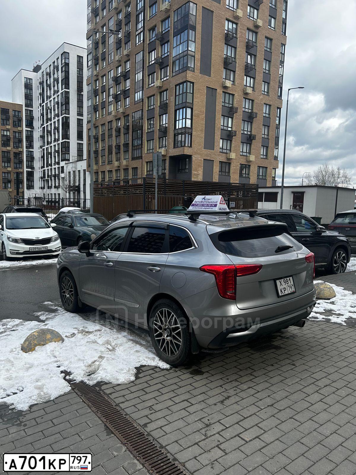 Фото автомобиля TOYOTA CAMRY. Цвет: ЧЕРНЫЙ