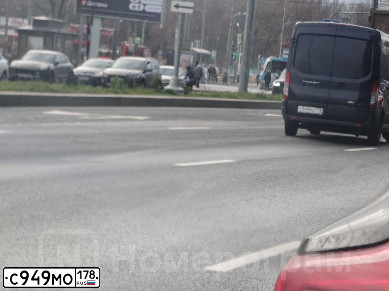 Фото автомобиля FORD TRANSIT, 2015 — госномер С949МО178. Цвет: ТЕМНО-СИНИЙ
